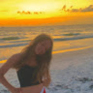 Meet your Posher, Adriana